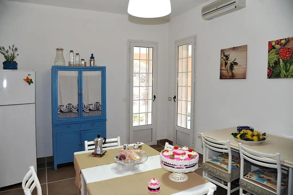 Cala Bernardo Apartment Calabernardo 0*,  Italia